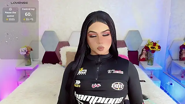 kushina uzumaki75 online show from 9, 11, 2025