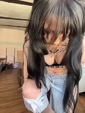 Snapshot of Seductively4_20 chatting on 1, 6, 2026 Seductively4 20 online show from 1, 6, 2026