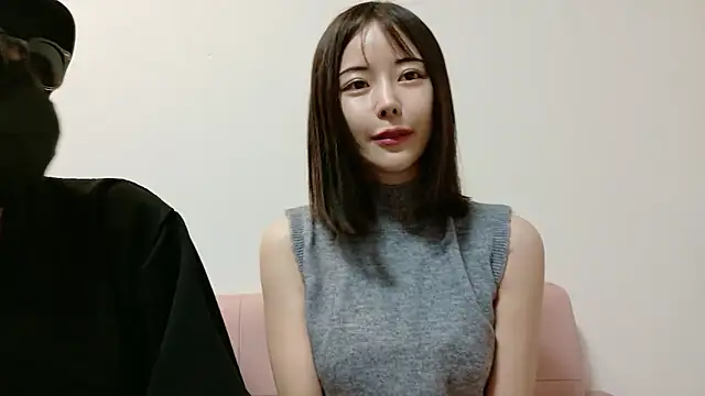 Snapshot of hinata_chan3 chatting on 20, 10, 2025 hinata chan3 online show from 20, 10, 2025