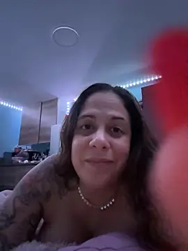 PrettyKittyMia online show from 22, 12, 2025