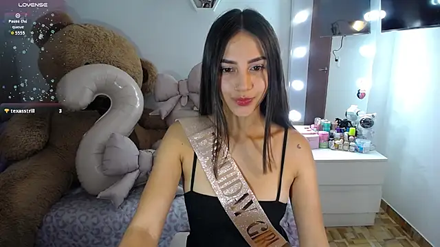 Snapshot of channel-rose1 chatting on 23, 6, 2026 channel-rose1 online show from 23, 6, 2026