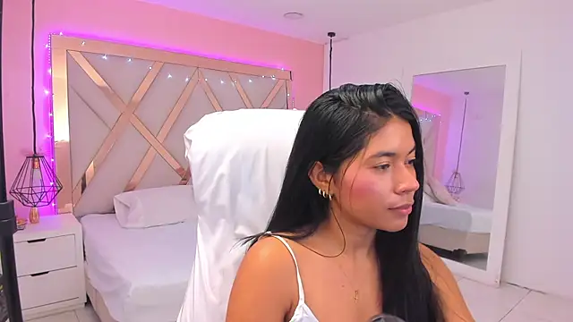 Snapshot of samantaa_shy chatting on 3, 2, 2026 samantaa shy online show from 3, 2, 2026