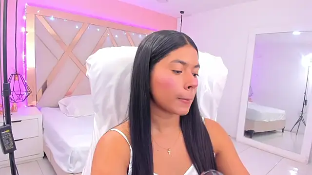 Snapshot of samantaa_shy chatting on 8, 2, 2026 samantaa shy online show from 8, 2, 2026