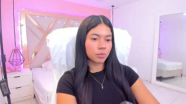 Snapshot of samantaa_shy chatting on 9, 2, 2026 samantaa shy online show from 9, 2, 2026