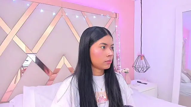 Snapshot of samantaa_shy chatting on 23, 2, 2026 samantaa shy online show from 23, 2, 2026