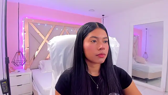 Snapshot of samantaa_shy chatting on 1, 3, 2026 samantaa shy online show from 1, 3, 2026