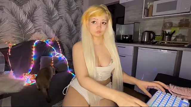 nikoli naw online show from 16, 4, 2026