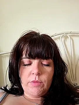 Snapshot of Curvy_Angel chatting on 4, 10, 2025 Curvy Angel online show from 4, 10, 2025