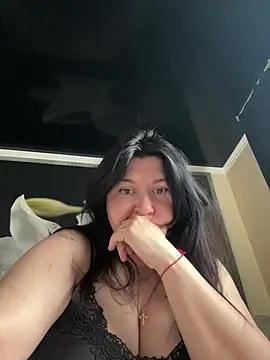 Liza Will online show from 10, 4, 2026