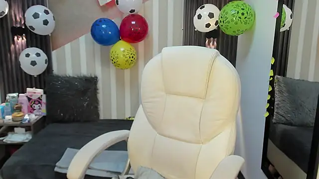 LittleeStar online show from 21, 6, 2026