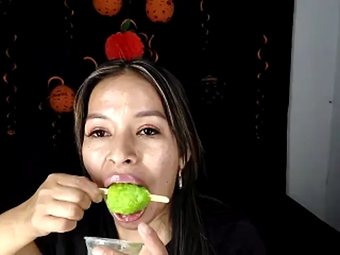 AntonelaMorriz online show from 13, 10, 2025