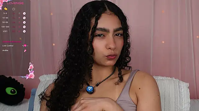 Snapshot of Victoria_Curly chatting on 14, 9, 2025 Victoria Curly online show from 14, 9, 2025