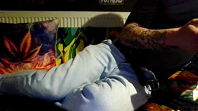 Flash0910 online show from 24, 10, 2025