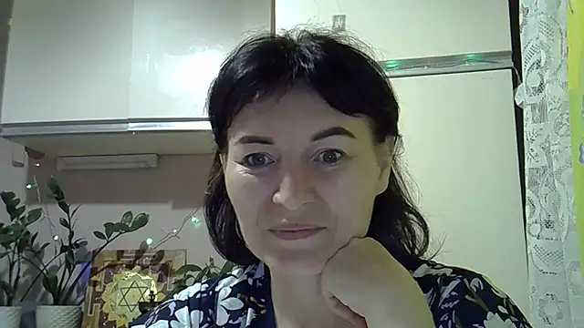 Snapshot of Krystal_82 chatting on 2, 10, 2025 Krystal 82 online show from 2, 10, 2025