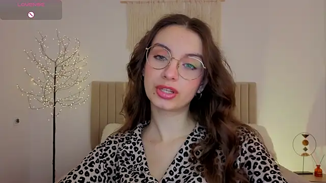 Real cutie1 online show from 27, 5, 2026