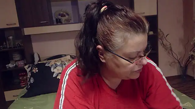 Claudia 71love online show from 8, 10, 2025