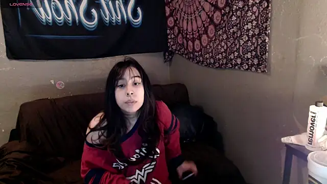 London Ray online show from 18, 4, 2026