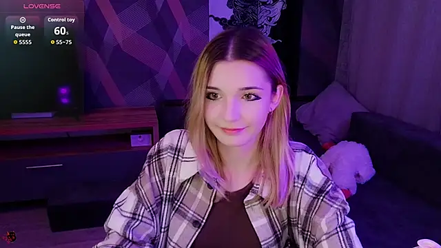 Sandy Belle online show from 7, 10, 2025