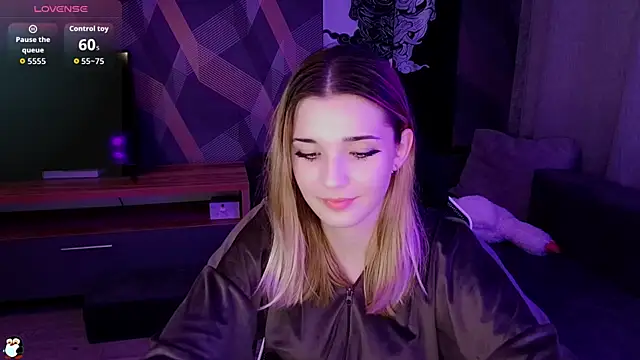 Sandy Belle online show from 9, 10, 2025