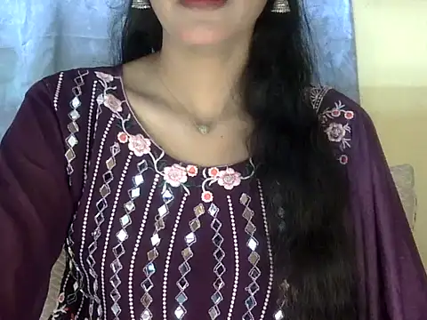 zara Khan0 online show from 14, 9, 2025