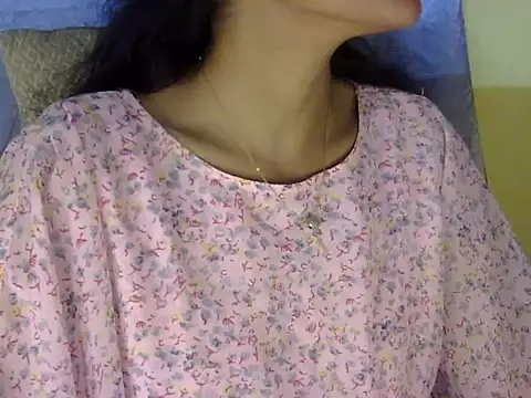 zara Khan0 online show from 19, 9, 2025