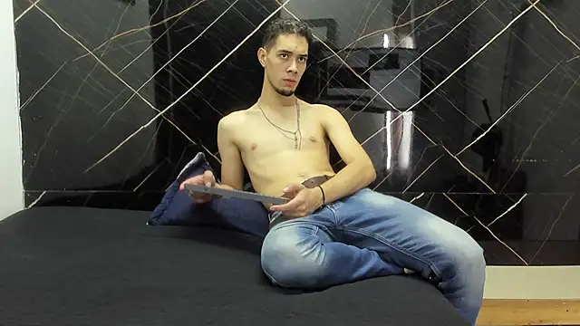 Snapshot of _Axel_09 chatting on 9, 4, 2026 Axel 09 online show from 9, 4, 2026