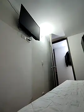 Snapshot of caballero-97 chatting on 24, 9, 2025 caballero-97 online show from 24, 9, 2025