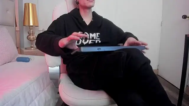 dark sun302 online show from 5, 11, 2025