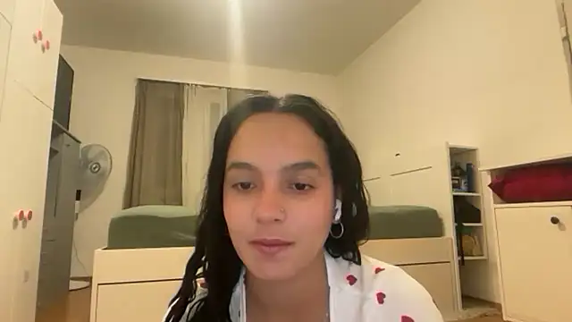 Snapshot of Maia_Park chatting on 1, 5, 2026 Maia Park online show from 1, 5, 2026