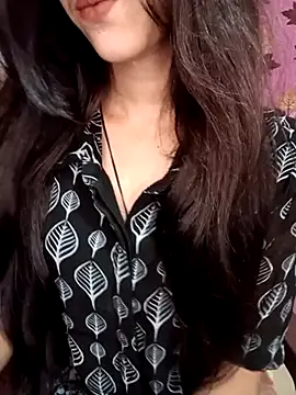 Snapshot of Queen_Pooja7 chatting on 17, 9, 2025 Queen Pooja7 online show from 17, 9, 2025