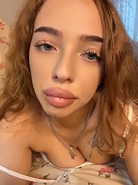 Hannah xBaby online show from 28, 7, 2026