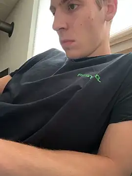 sexyman04 online show from 13, 5, 2026