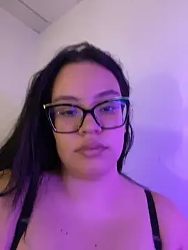 Emily Taylor2 online show from 22, 10, 2025