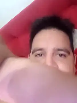 reguetones92 online show from 3, 12, 2025