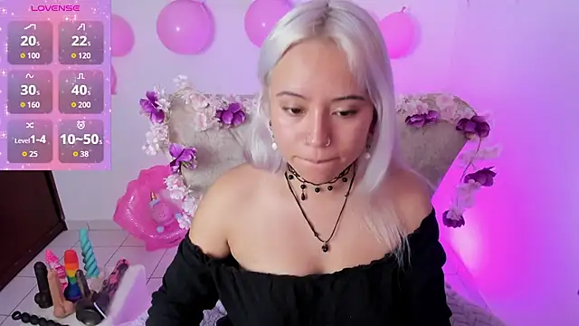 Nataliahenao69 online show from 17, 11, 2025