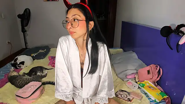 Anais lux online show from 21, 4, 2026