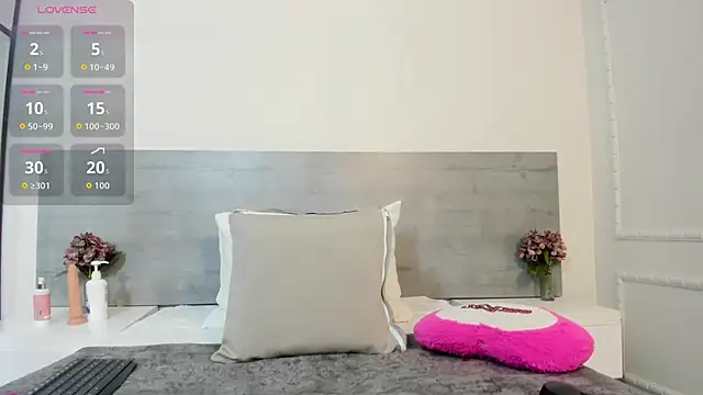 sunnyWhitee online show from 11, 9, 2025