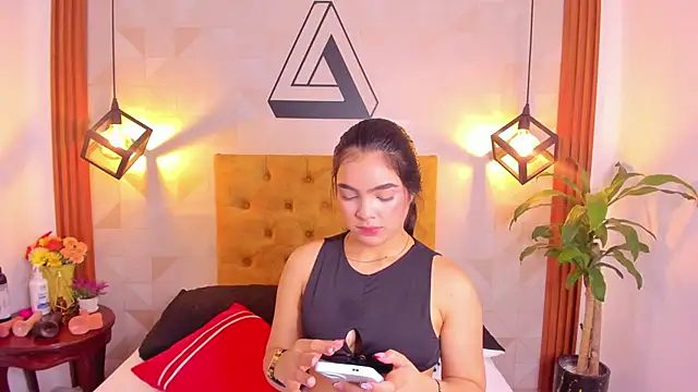 violet sweet19 online show from 13, 4, 2026