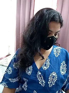 Snapshot of Aavya_007 chatting on 13, 10, 2025 Aavya 007 online show from 13, 10, 2025