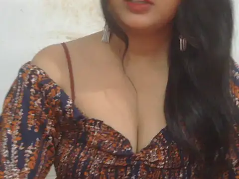 Snapshot of POOJA_199 chatting on 2, 6, 2026 POOJA 199 online show from 2, 6, 2026