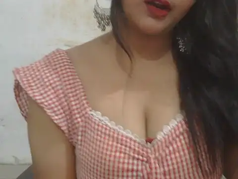 Snapshot of POOJA_199 chatting on 4, 6, 2026 POOJA 199 online show from 4, 6, 2026