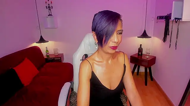 Snapshot of Trinityy__ chatting on 2, 6, 2026 Trinityy online show from 2, 6, 2026