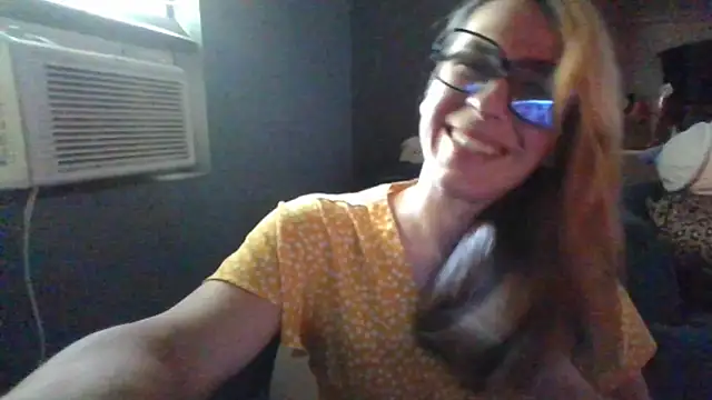 Snapshot of mayra_mayhem chatting on 3, 8, 2026 mayra mayhem online show from 3, 8, 2026