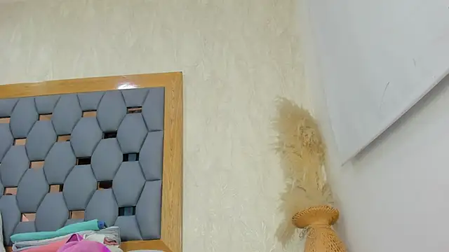 Snapshot of crystal_sm chatting on 27, 2, 2026 crystal sm online show from 27, 2, 2026