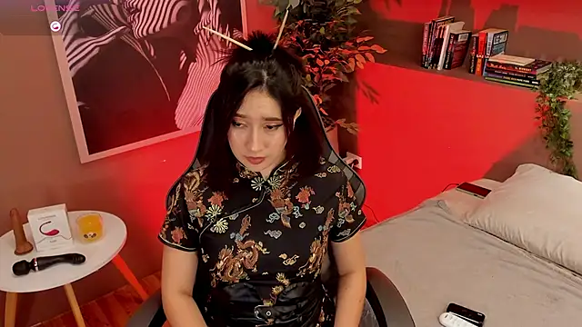 Skyyle  online show from 8, 3, 2026