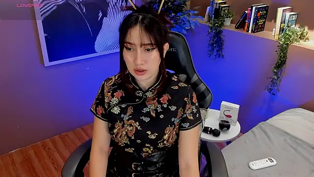 Skyyle  online show from 4, 4, 2026