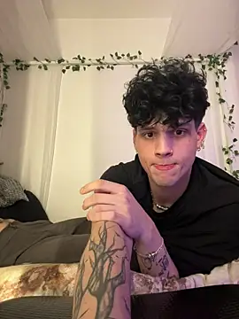 tyler boo online show from 4, 3, 2026