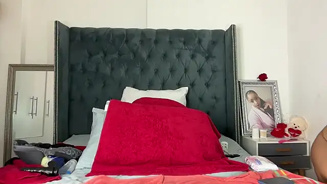 Snapshot of TangyYummyAss chatting on 3, 1, 2025 TangyYummyAss online show from 3, 1, 2025