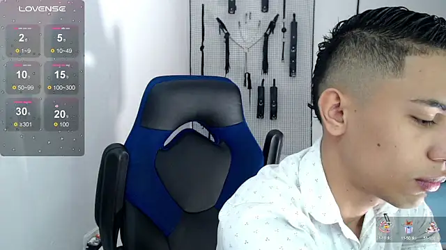 Snapshot of dylan_apol0 chatting on 21, 9, 2025 dylan apol0 online show from 21, 9, 2025