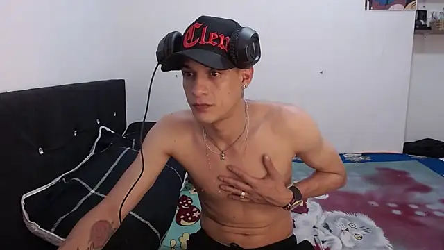 Snapshot of Ethanho0t chatting on 20, 12, 2025 Ethanho0t online show from 20, 12, 2025